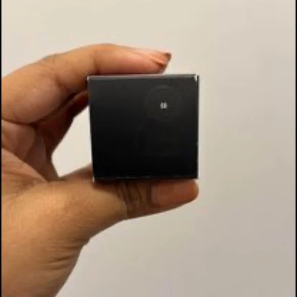 Makeup - Picture 2 of 2